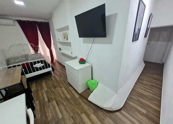 Nexus House 3* Napoli